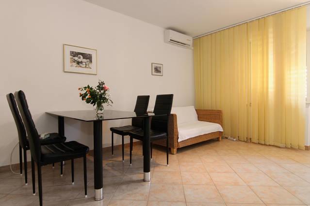 Eco-Apartments With Nice Garden Башка-Вода Екстер'єр фото