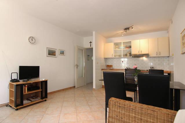Eco-Apartments With Nice Garden Башка-Вода Екстер'єр фото